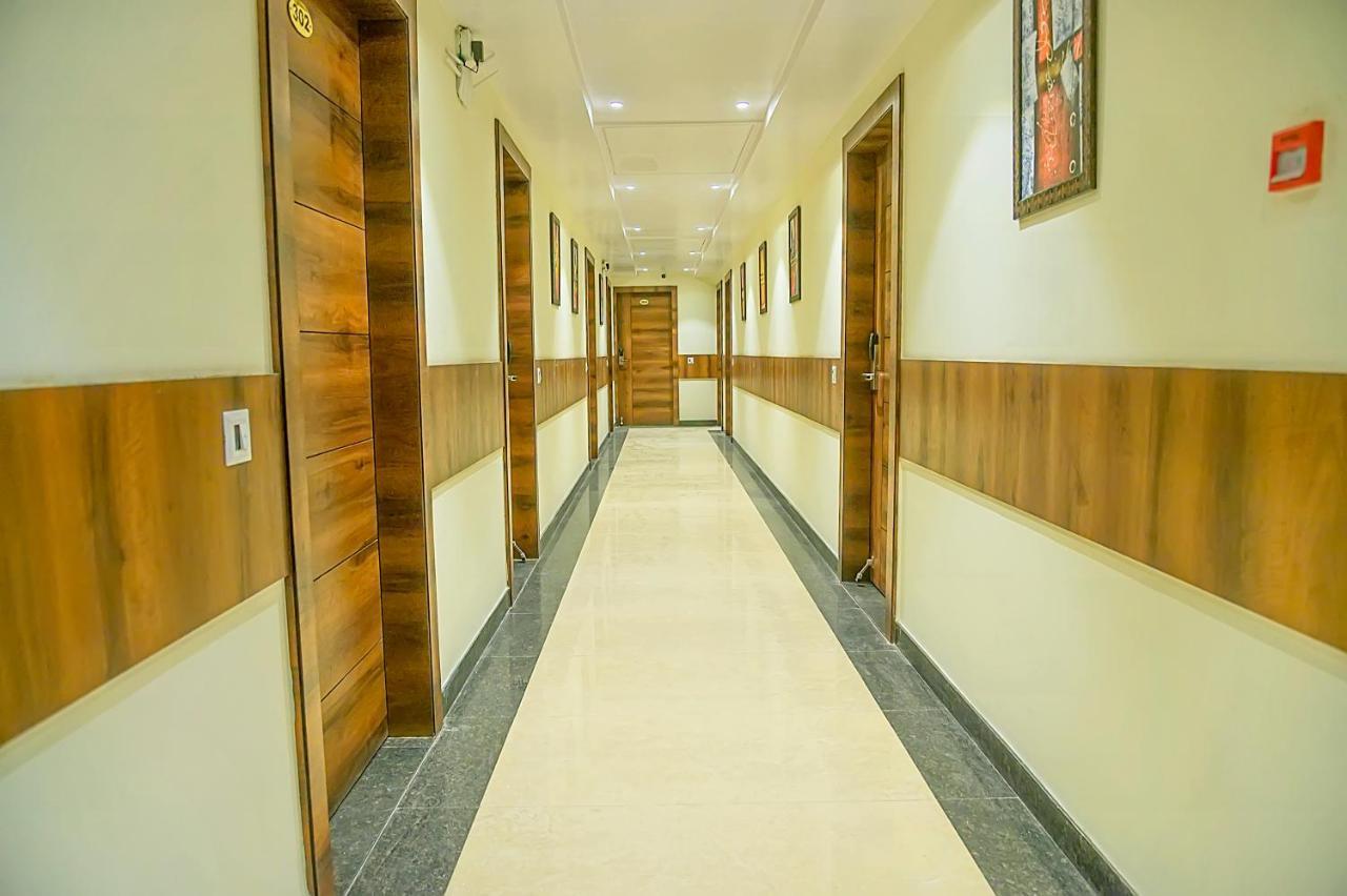 Hotel Hira Inn-10Mins From Railway Station & Bus Station Prayagraj Luaran gambar