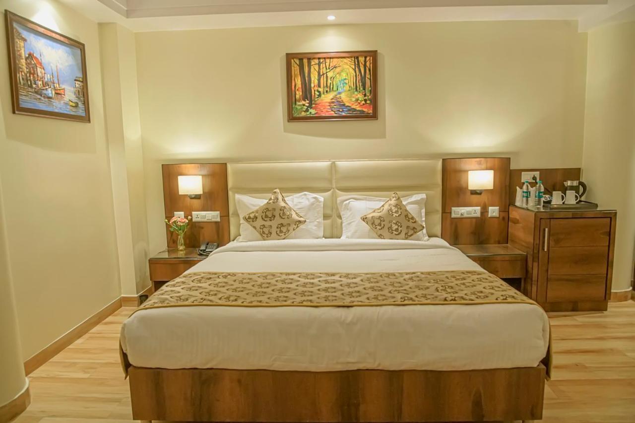 Hotel Hira Inn-10Mins From Railway Station & Bus Station Prayagraj Luaran gambar