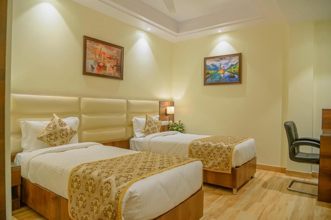Hotel Hira Inn-10Mins From Railway Station & Bus Station Prayagraj Luaran gambar