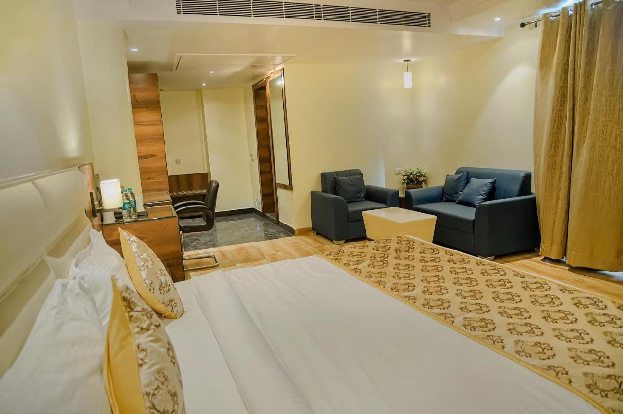 Hotel Hira Inn-10Mins From Railway Station & Bus Station Prayagraj Luaran gambar