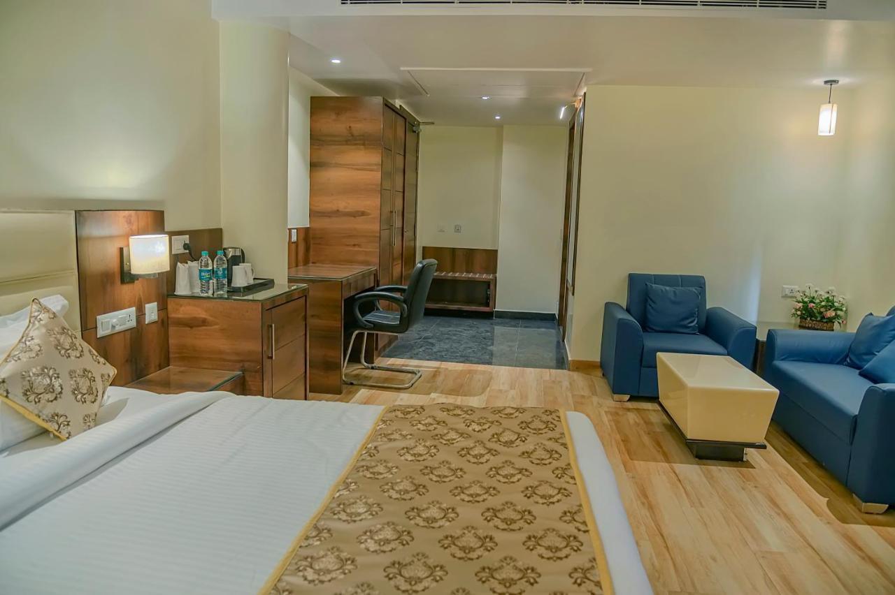 Hotel Hira Inn-10Mins From Railway Station & Bus Station Prayagraj Luaran gambar