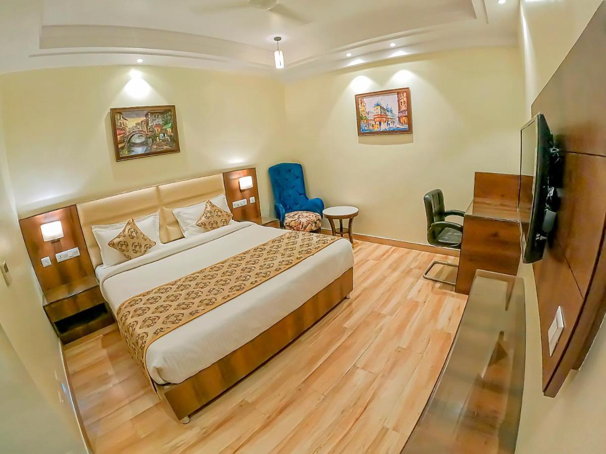 Hotel Hira Inn-10Mins From Railway Station & Bus Station Prayagraj Luaran gambar