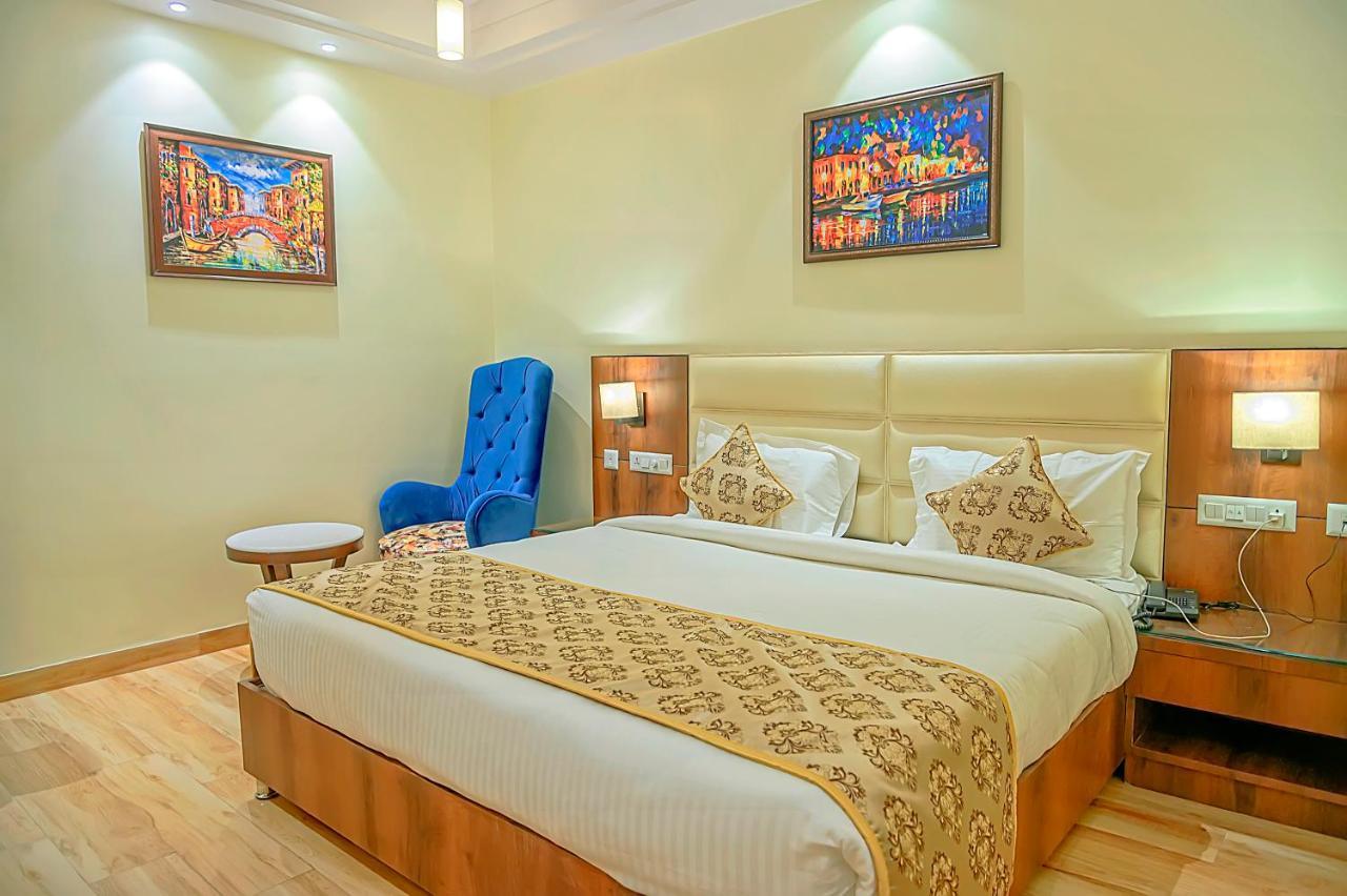 Hotel Hira Inn-10Mins From Railway Station & Bus Station Prayagraj Luaran gambar