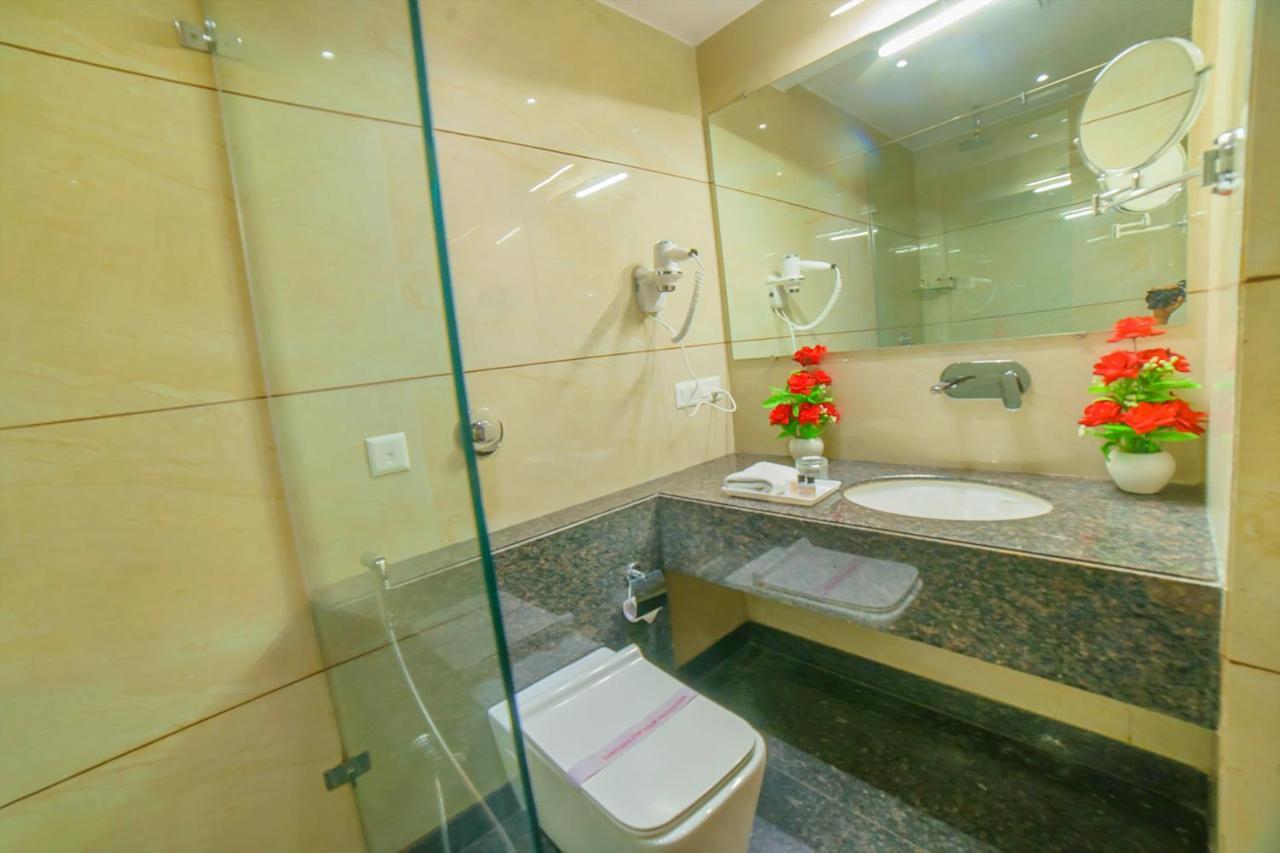 Hotel Hira Inn-10Mins From Railway Station & Bus Station Prayagraj Luaran gambar